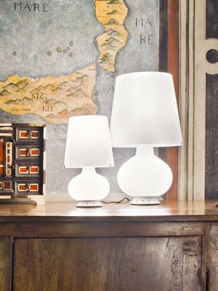 FontanaArte Lampada da Tavolo Fontana, design by Max Ingrand